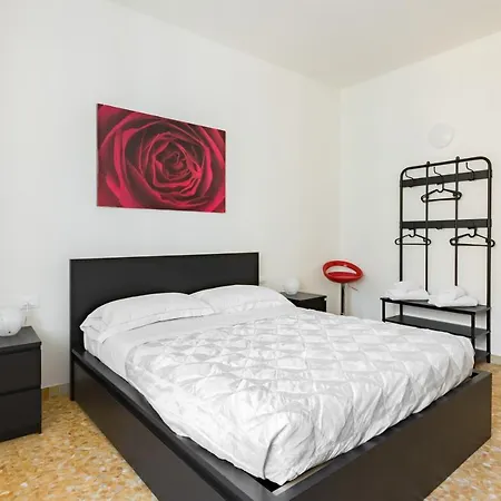 San Jacopino Roomy Flat With Balconies شقة فلورنس