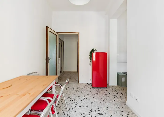 San Jacopino Roomy Flat With Balconies